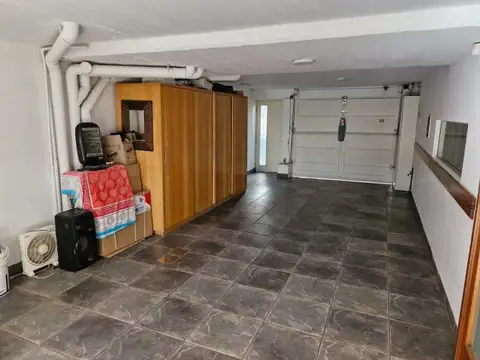 Zeballos al 2500 (Casa de 4 dormitorios C/Cochera Doble)