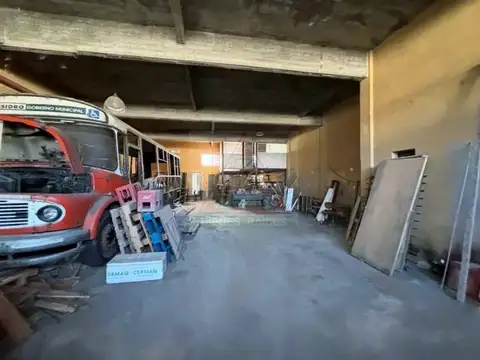 Galpon en Venta 10  mts Frente