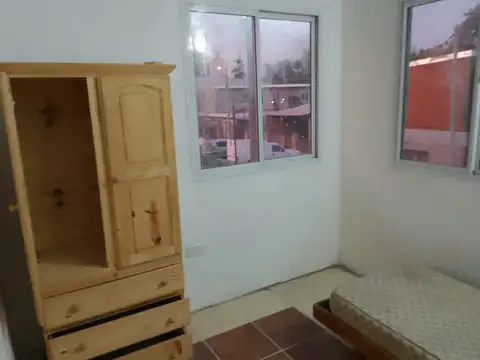 Casa en Alquiler con 1 cochera