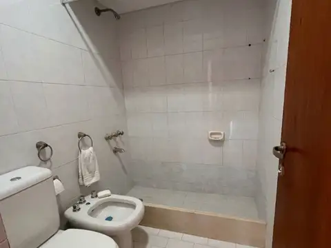 Departamento 5 ambientes con 1 baño