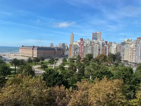 Alquiler temporada - 3 ambientes a la calle - Bolívar 2100 - Plaza Colón - Mar del Plata
