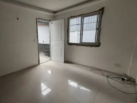 Local en Alquiler en Berazategui, $ 2.000.000