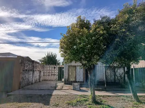 CASA EN VENTA. TEMPERLEY