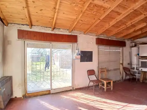 CASA EN VENTA. TEMPERLEY