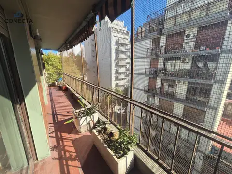 Semipiso 4 Amb + Dep | Balcón Corrido | Muy Luminoso | Flores