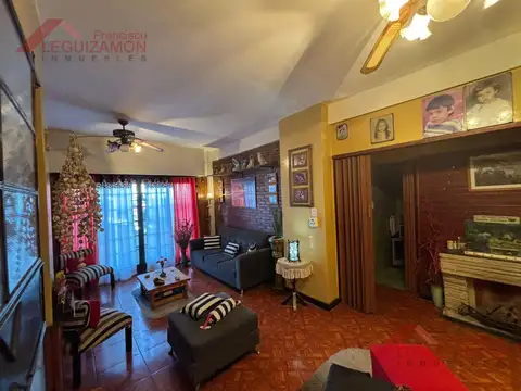 VENTA EN BLOCK – 2 VIVIENDAS DE 3 AMBIENTES – CASEROS – ENTRADA INDEPENDIENTE