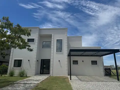 Casa en Venta 1 año