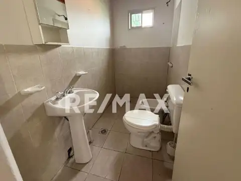 Depto Tipo Casa en Alquiler en General Fernández Oro, $ 800.000