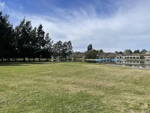Terreno en Club Miralagos 