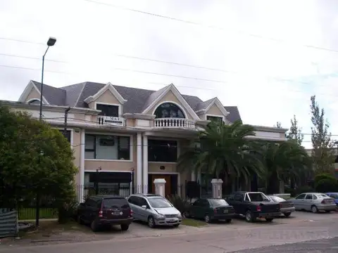 Oficina - Las Lomas de San Isidro