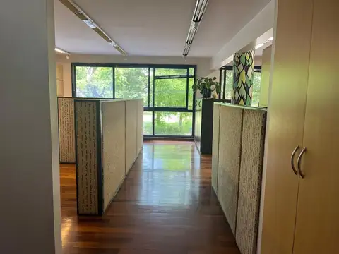 Oficina en Venta con 2 cocheras