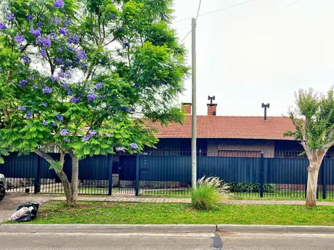 Chalet en excelente zona residencial de Bella Vista