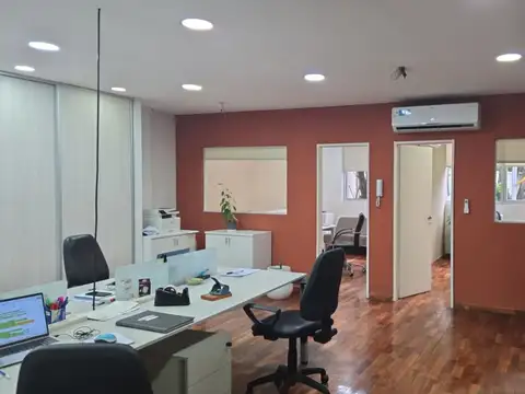 Av. Presidente Perón 8700, Piso PB