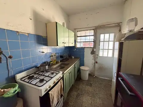 Casa 2 ambientes con 1 baño