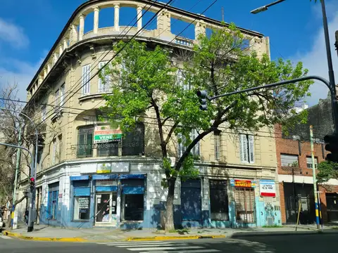 Avenida Benito Perez Galdos 300