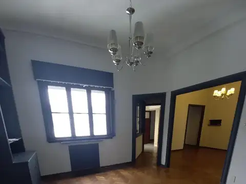 M T Alvear 2000, Piso 3