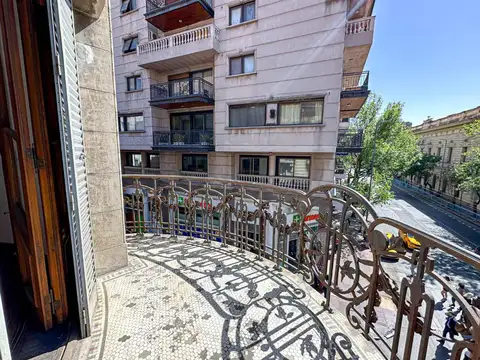 VENTA EDIFICIO SOBRE VELEZ SARSFIELD
