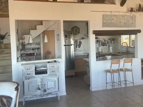 Casa en venta c/ cochera en Centro