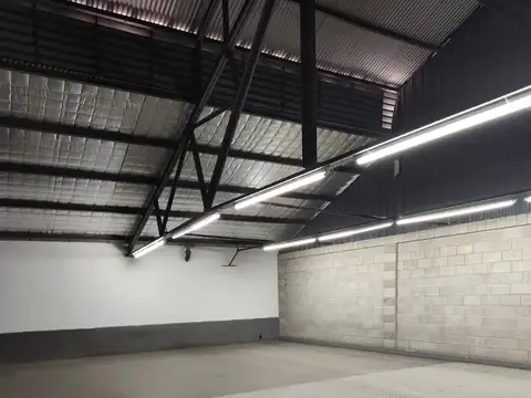 Galpon en Alquiler en Flores Norte, $ 1.800.000