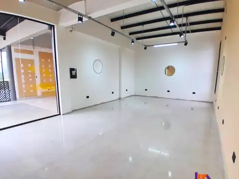 Local en Alquiler en Campo Quijano, USD 400.000