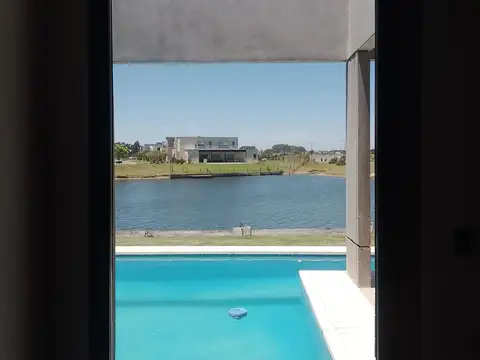 Casa en Alquiler Temporal en San Sebastian, USD 2.300