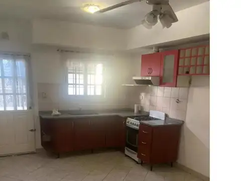 Depto Tipo Casa en Venta en Villa Luzuriaga, USD 185.000