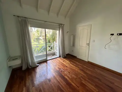 Casa en Venta en Villa Gobernador Udaondo, USD 295.000