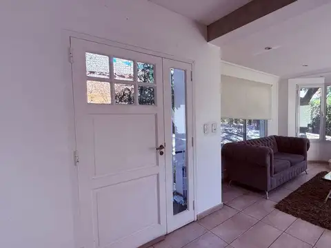 VENTA CASA 4 AMB B CERRADO PARQUE LELOIR APTO CRED