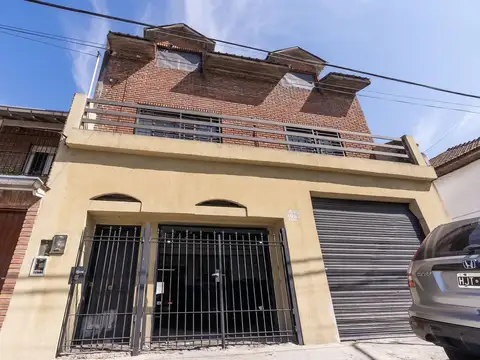VENTA LOCAL O DEPOSITO CON VIVIENDA VILLA ADELINA