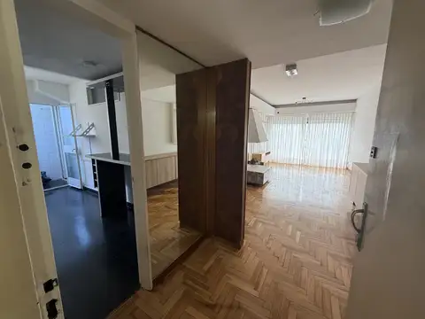 EXCELENTE 4 AMBIENTES CON BALCON AL FRENTE, VISTA ABIERTA, LUMINOSO- GRAN CALIDAD DE CONSTRUCCION!