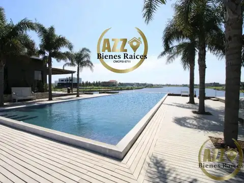 Casa en venta c/ cochera en El Naudir