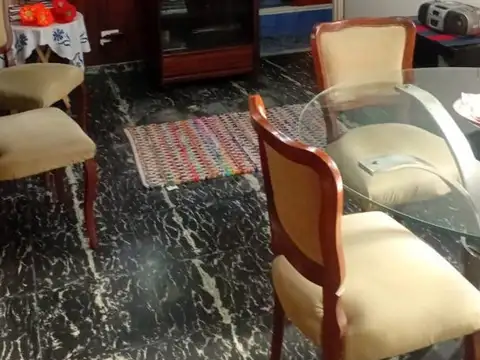 Depto Tipo Casa en Venta en Villa del Parque, USD 149.000