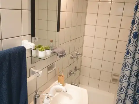 Departamento en Alquiler en Abasto, $ 700.000