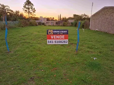 Terreno a la venta en barrio Las Acequias