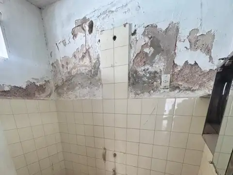 CASA EN VENTA EN PERGAMINO A REFACCIONAR