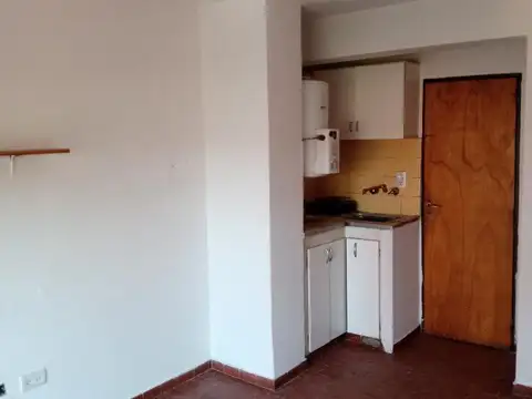 Departamento en Alquiler en Luis Agote, $ 290.000
