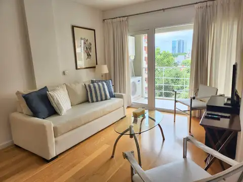 Alquiler Temporario Departamento  en Vicente López. Dos ambientes con cochera cubierta