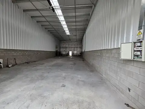 Galpon en Alquiler en Carlos Spegazzini, USD 1.850