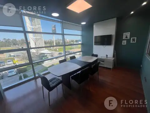 Oficina en Venta con renta, 4 despachos, cochera, vista panamericana, Edificio Bureau, Pilar