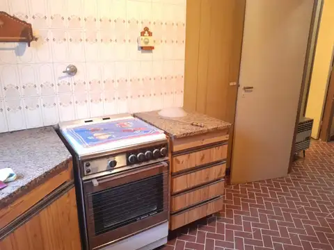 Depto Tipo Casa en Venta 60 años
