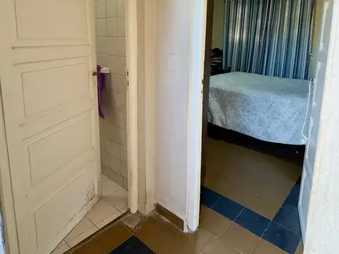 Casa 2 ambientes con 1 baño