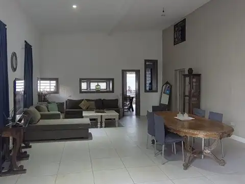 Casa en Venta en Colonia Segovia, Guaymallén