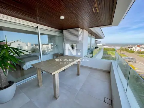 Departamento 4 ambientes con 3 baños