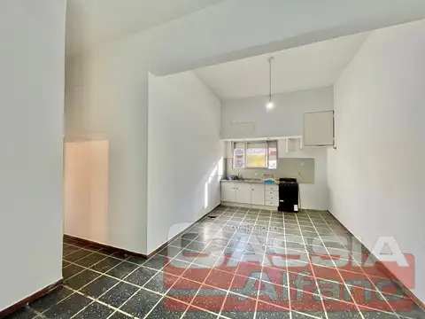 Depto Tipo Casa en Venta de 2 ambientes