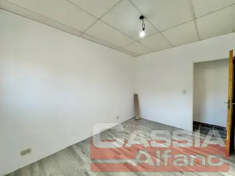 Depto Tipo Casa en Venta en Lomas de Zamora, USD 54.000