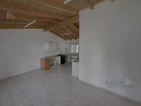Casa 3 ambientes con 1 baño