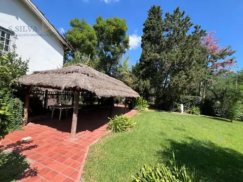 Casa en Venta con 1 cochera