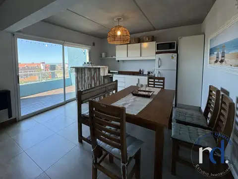 Pellegrini 200, Piso 1