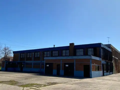 Galpon en Venta 142  mts Fondo