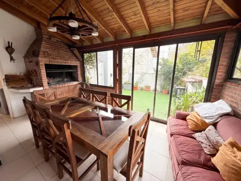 Casa con Terraza Y Quincho - Caballito